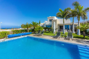 Villa Eleonora, Luxury Villa with Heated Pool Ocean View in Adeje, Tenerife, Adeje